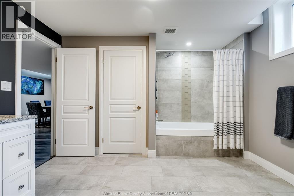 1 Woodland STREET - 39
