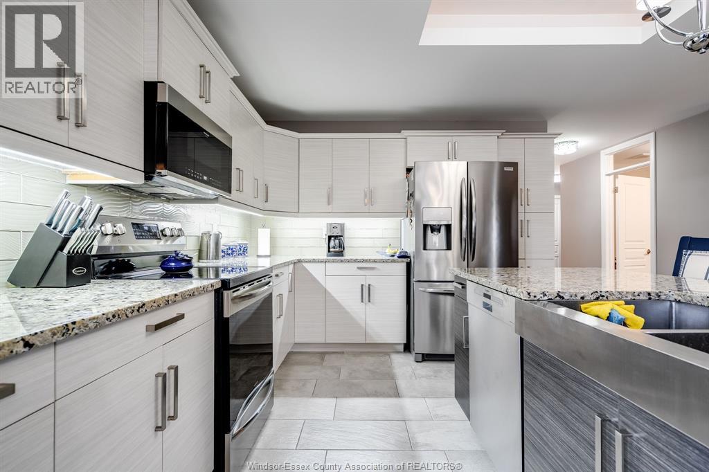 1 Woodland STREET - 8