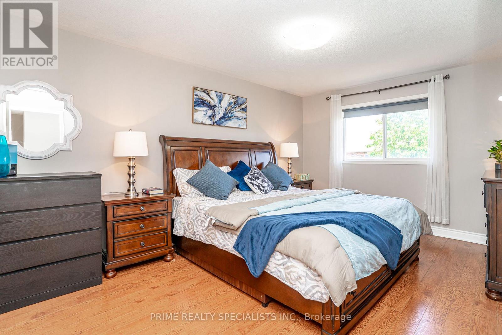 11 COMMODORE DRIVE - 23