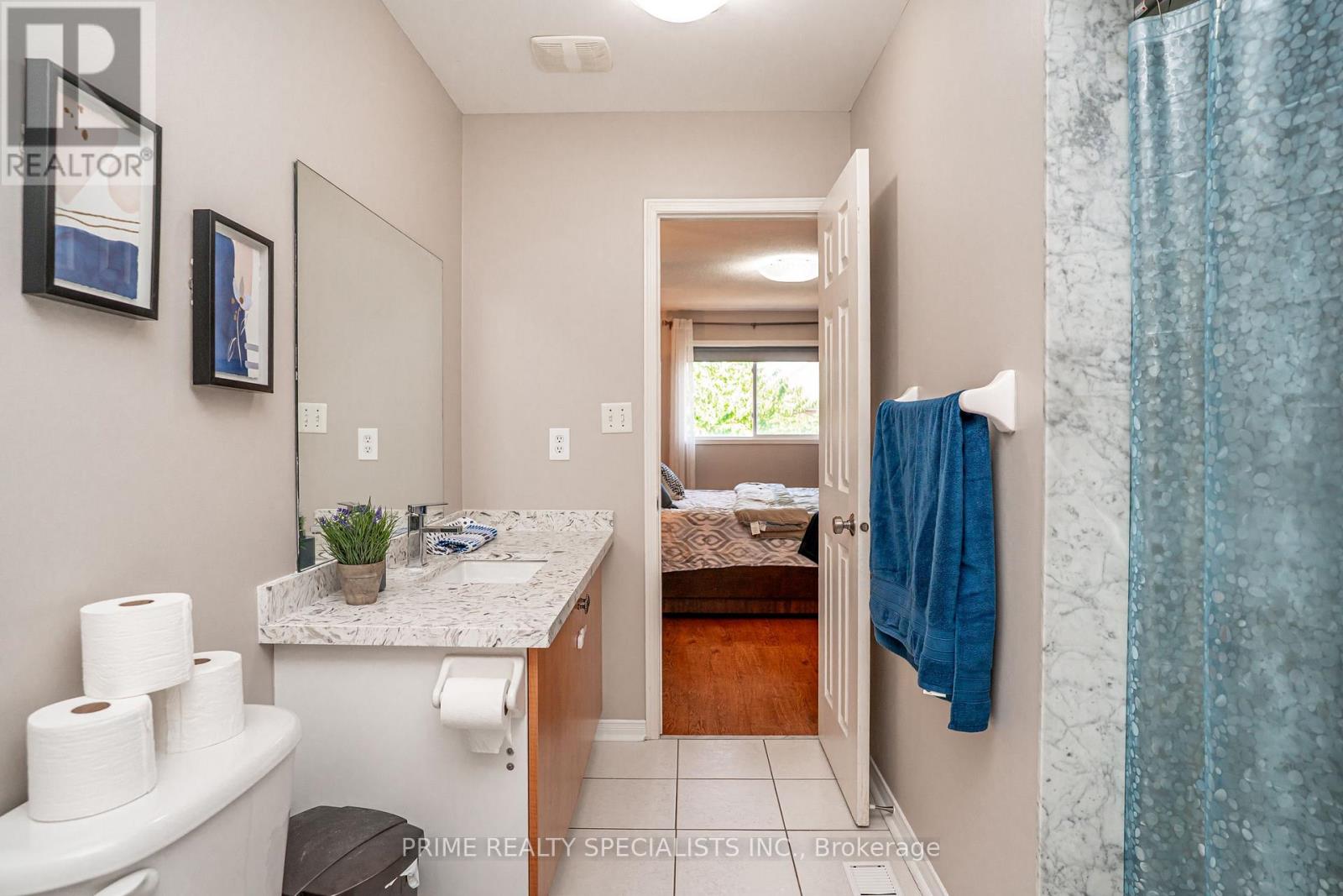 11 COMMODORE DRIVE - 27