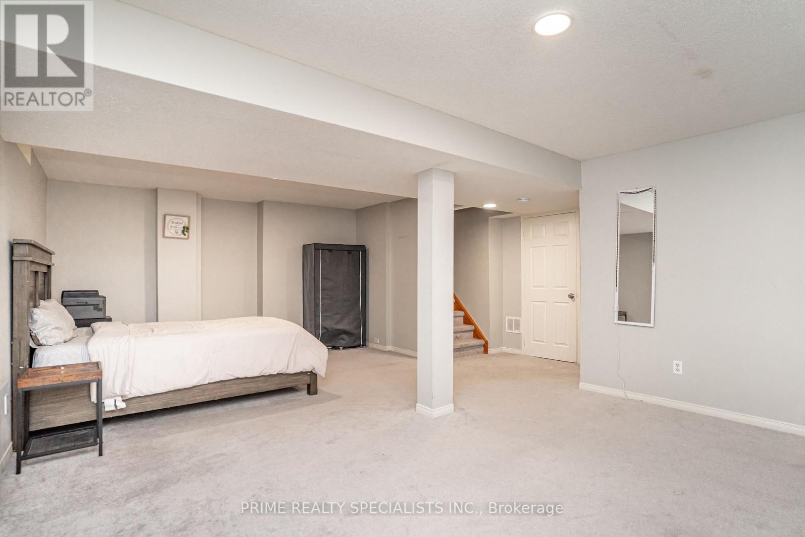 11 COMMODORE DRIVE - 38