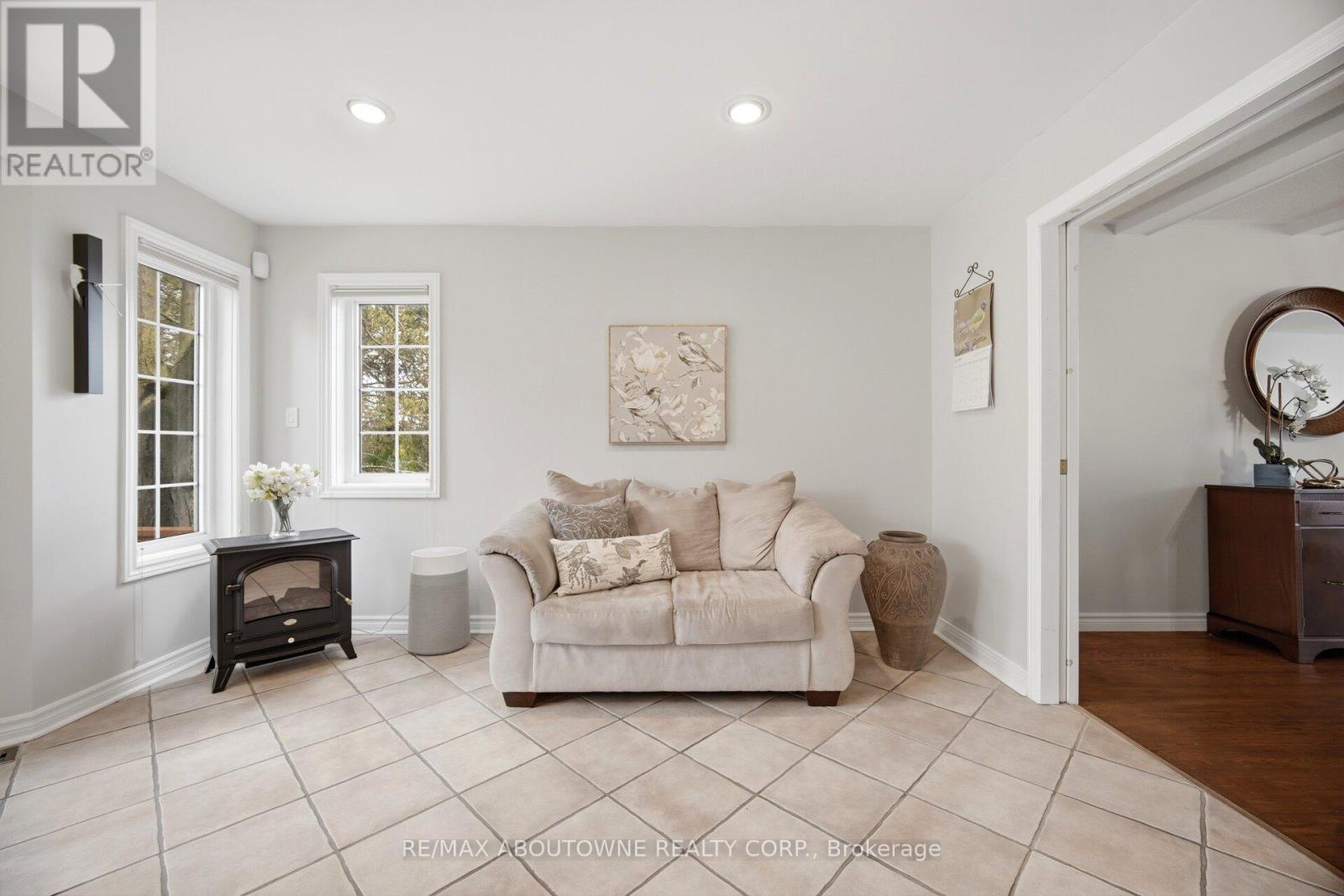 41 PLAINSMAN ROAD - 13