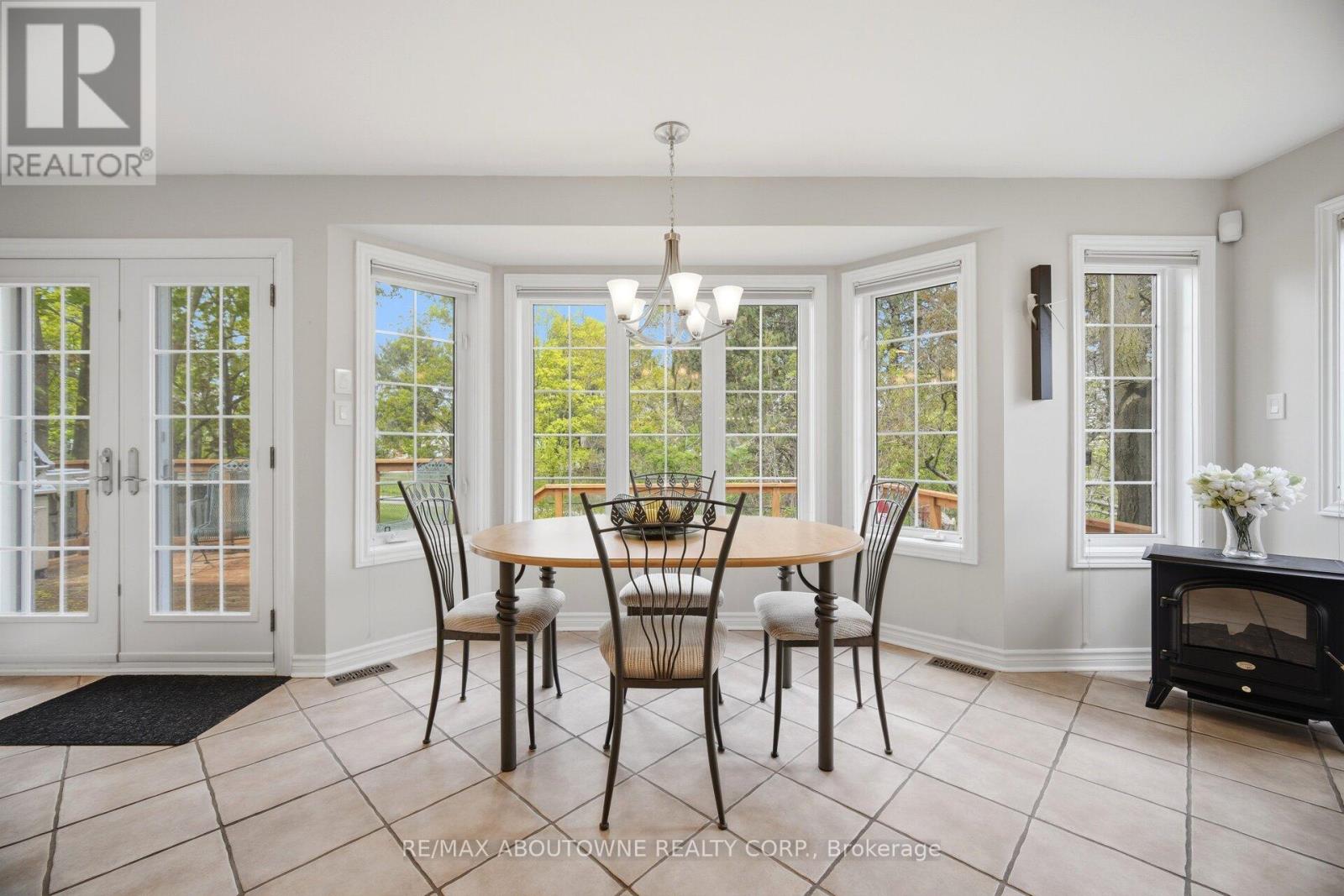 41 PLAINSMAN ROAD - 14