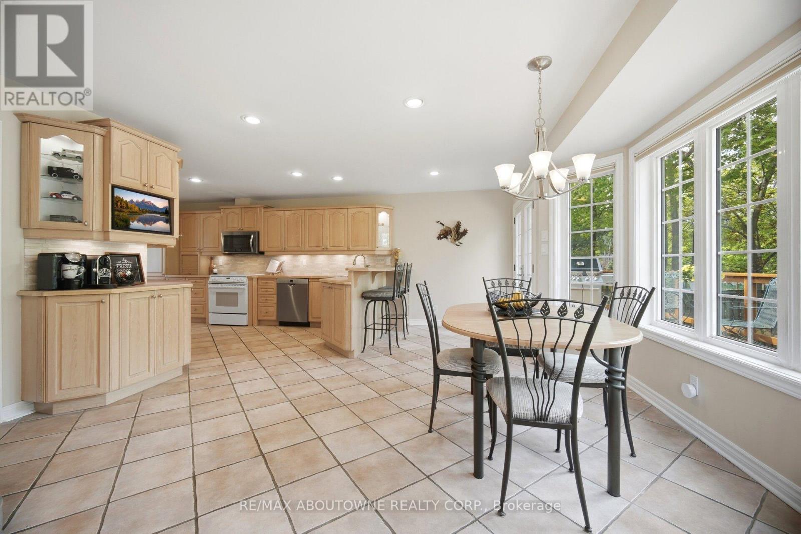 41 PLAINSMAN ROAD - 17
