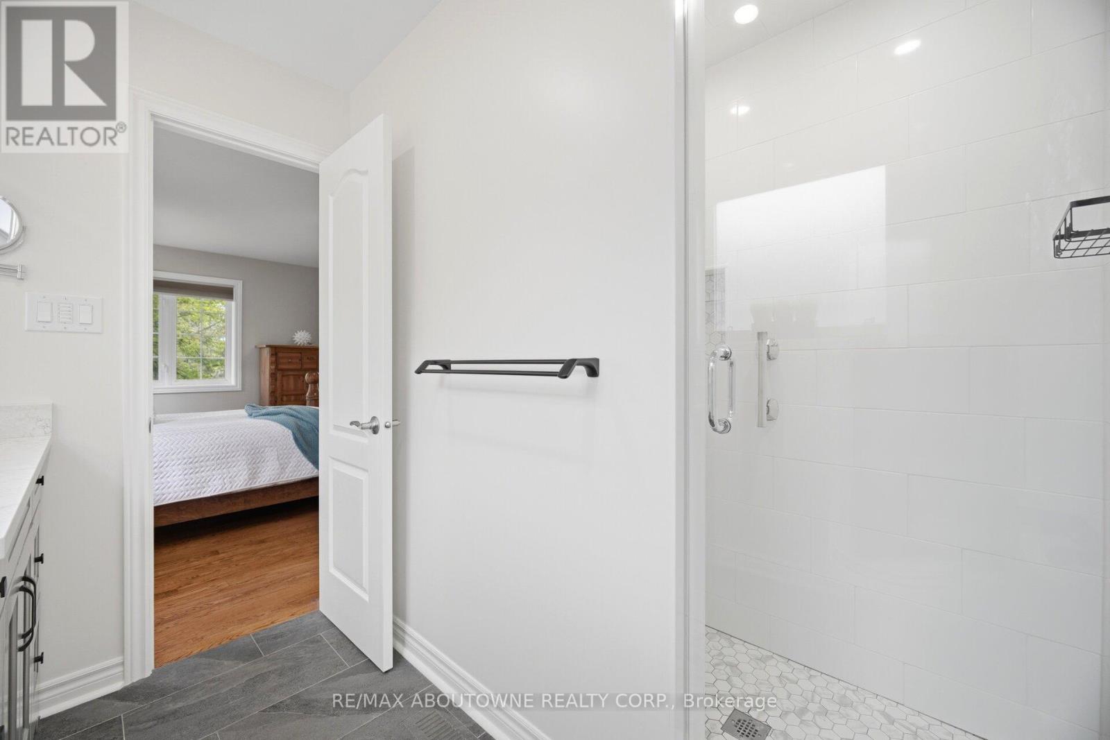 41 PLAINSMAN ROAD - 20