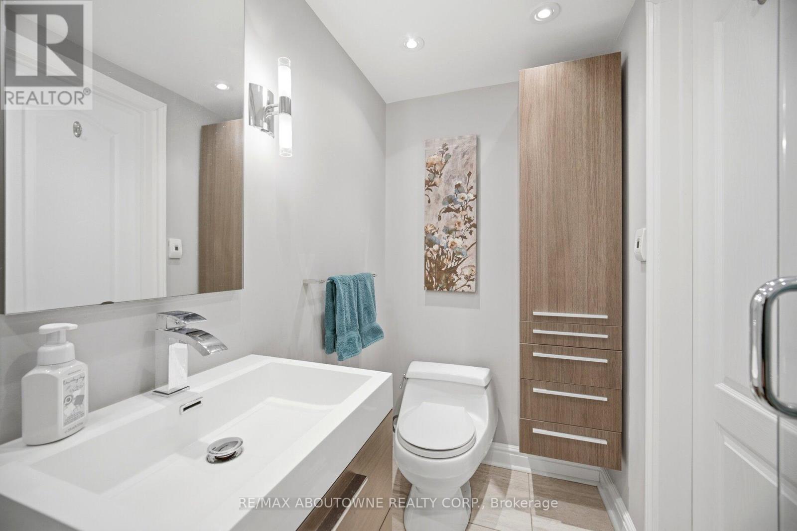 41 PLAINSMAN ROAD - 32