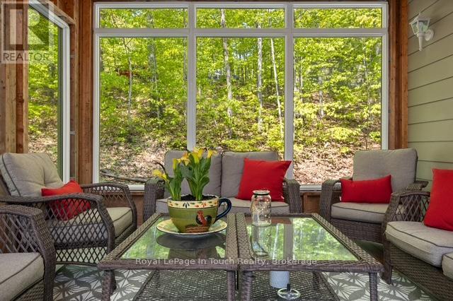 157 FARLAIN LAKE ROAD W - 24