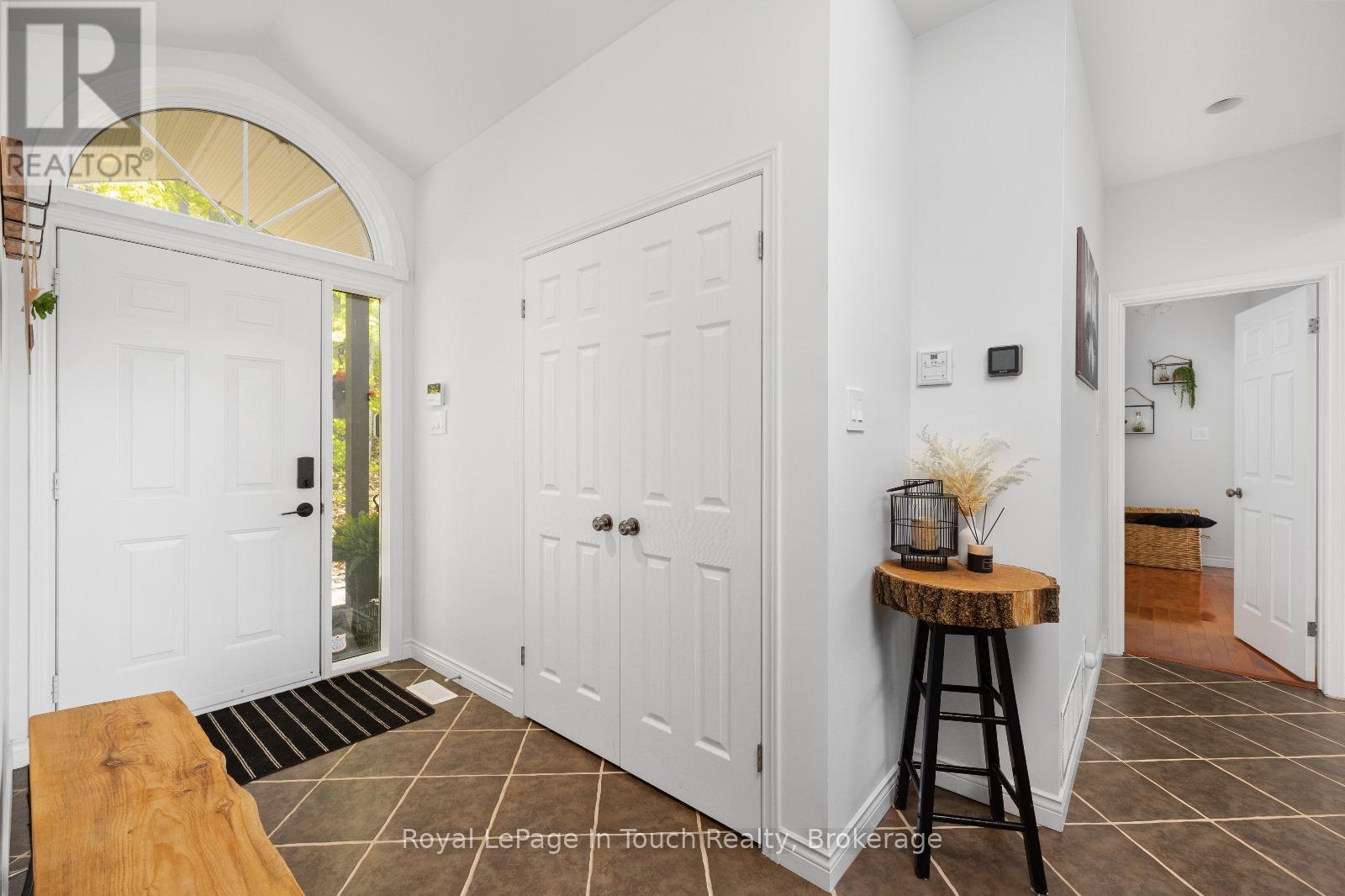157 FARLAIN LAKE ROAD W - 25
