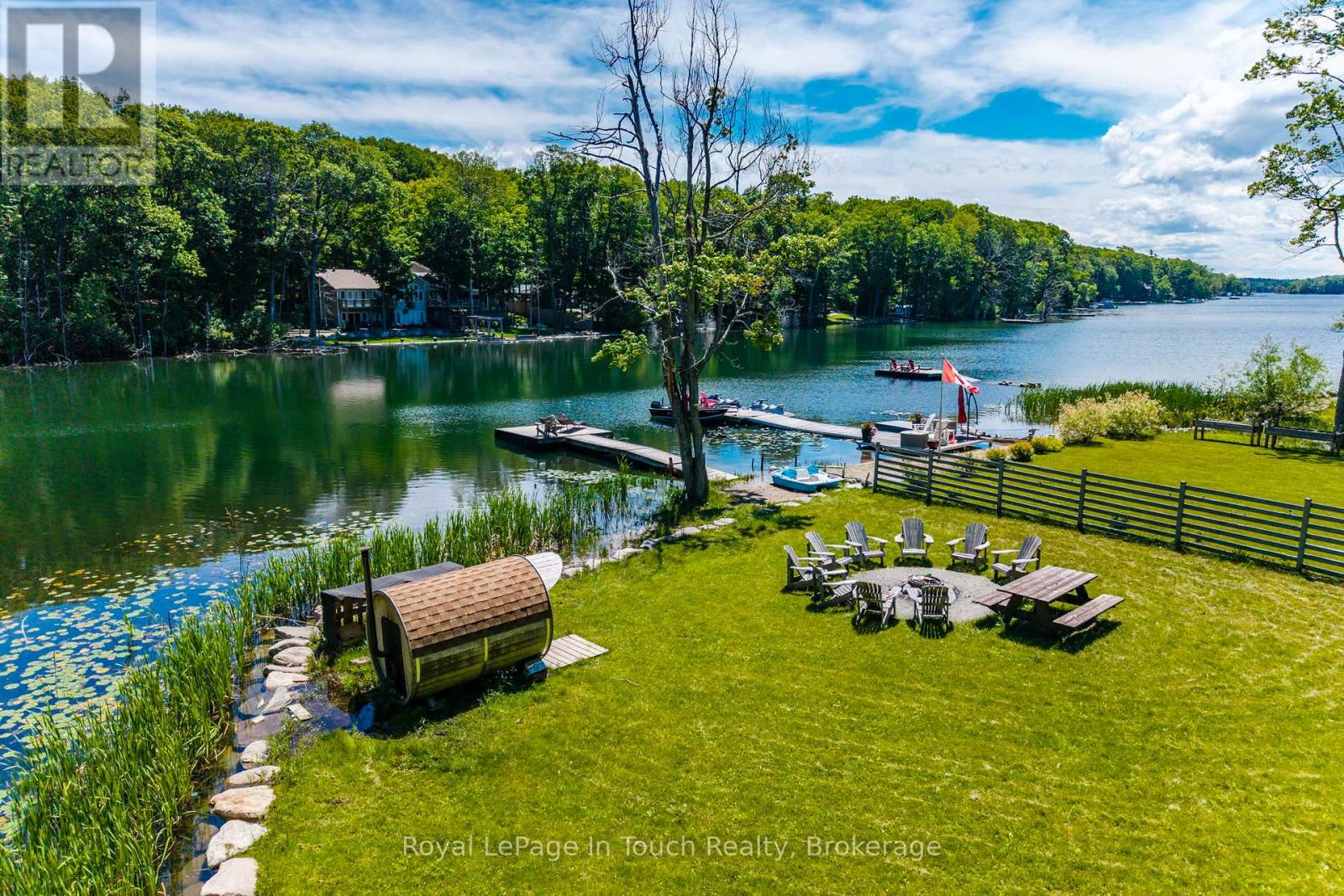 157 FARLAIN LAKE ROAD W - 3