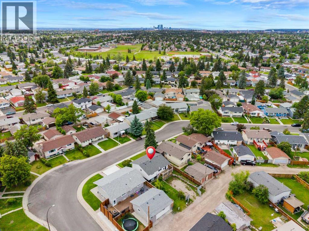 424 Penbrooke Crescent SE - 45
