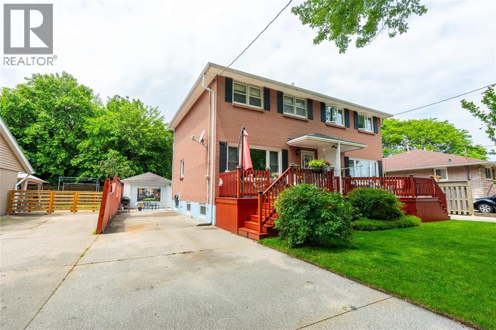 845 VROOM AVENUE - 2