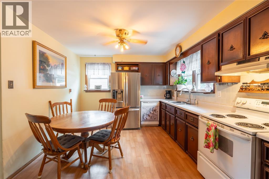 845 VROOM AVENUE - 8