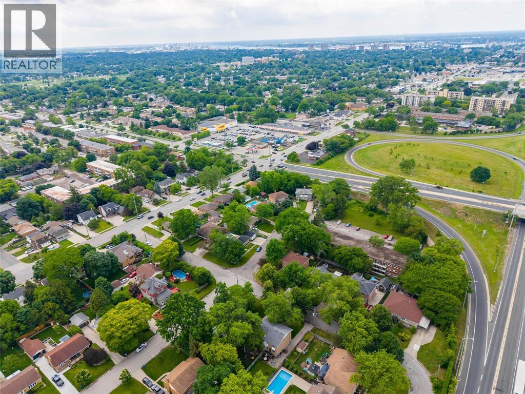 845 VROOM AVENUE - 30