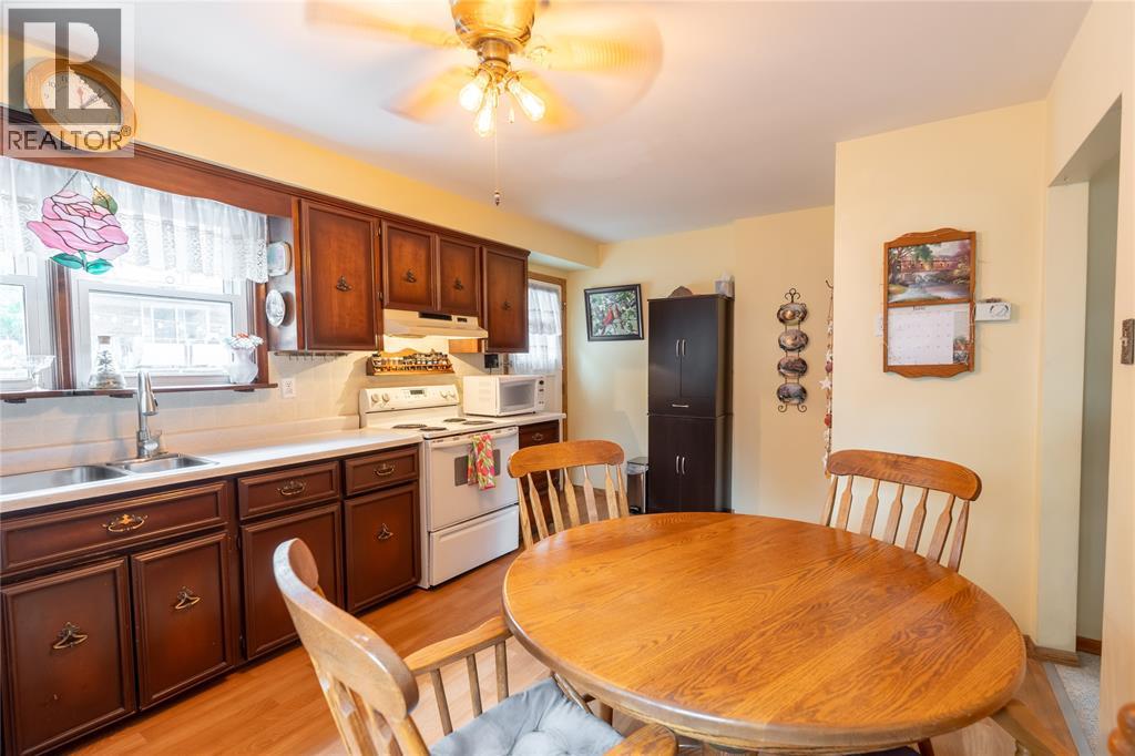 845 VROOM AVENUE - 9