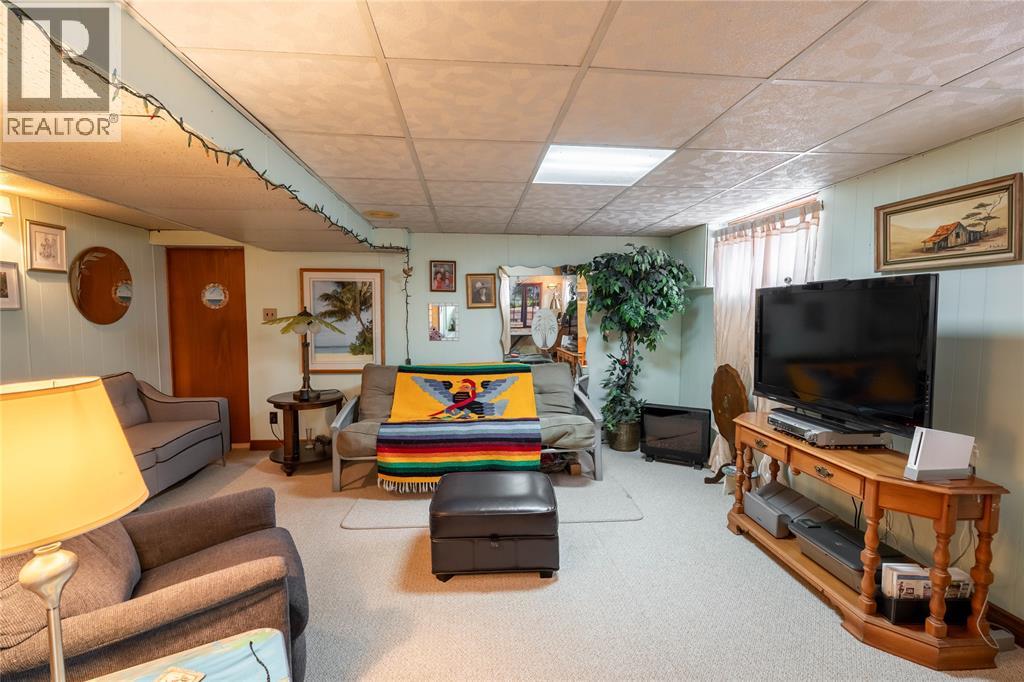 845 VROOM AVENUE - 17