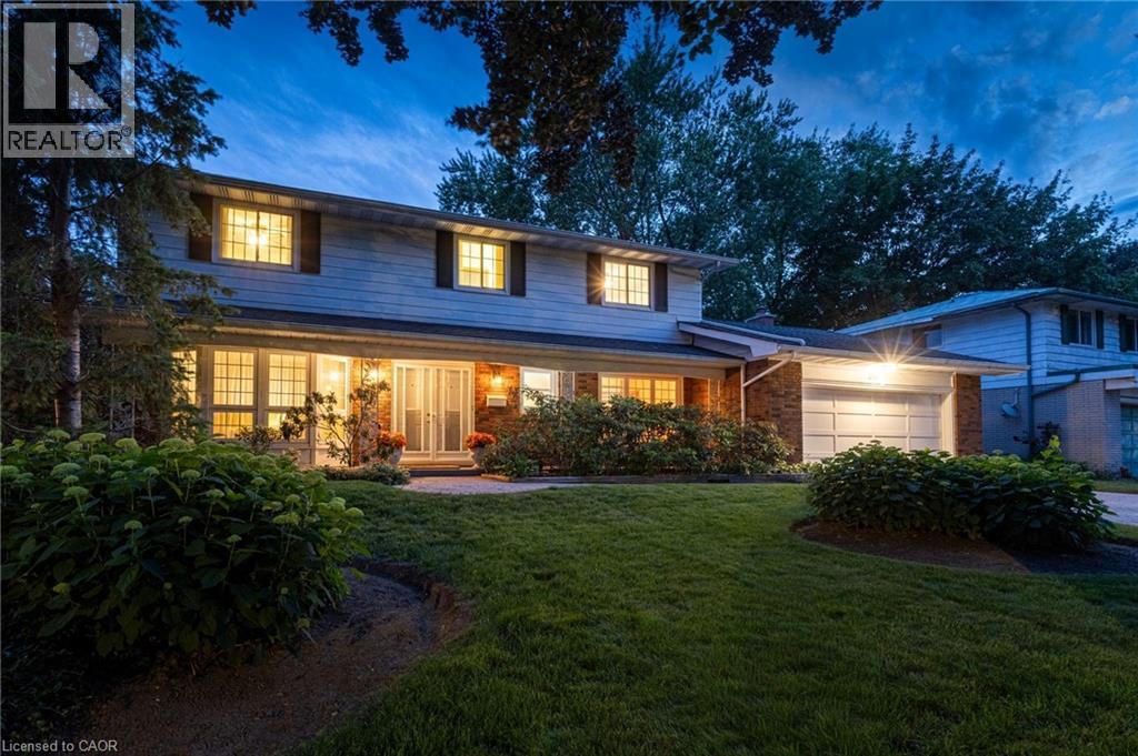 Photo of 258 CAMELOT Drive