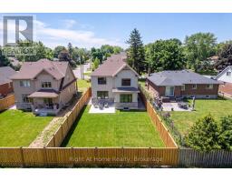 21 Eastwood Avenue N, Oshawa, ON L1G3Y5 Photo 8