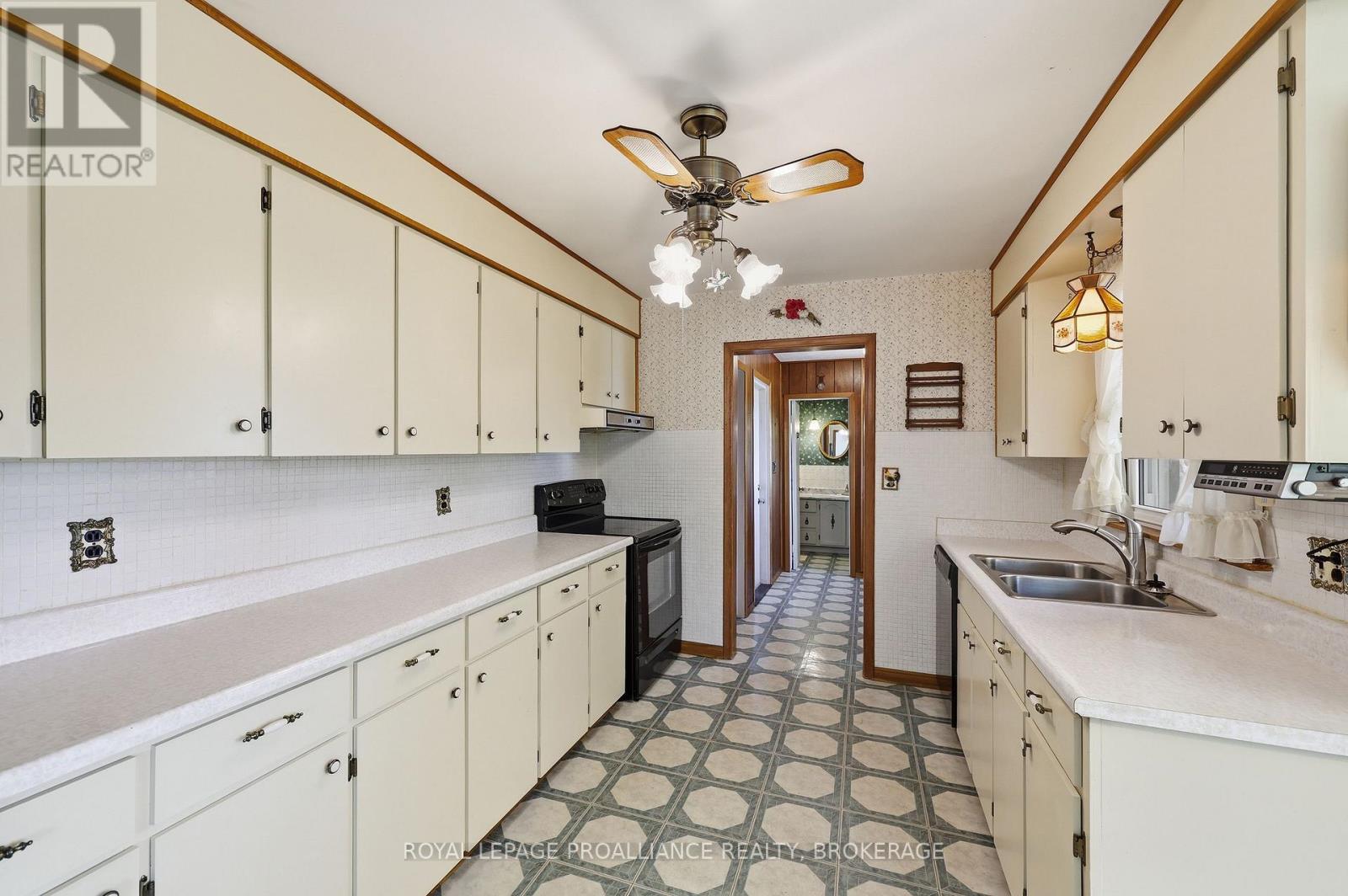 4756 BATH ROAD - 22
