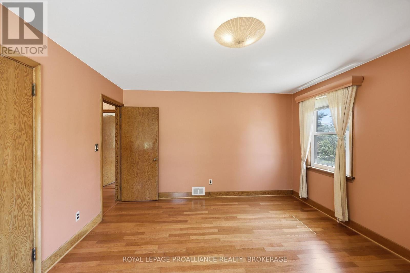 4756 BATH ROAD - 27