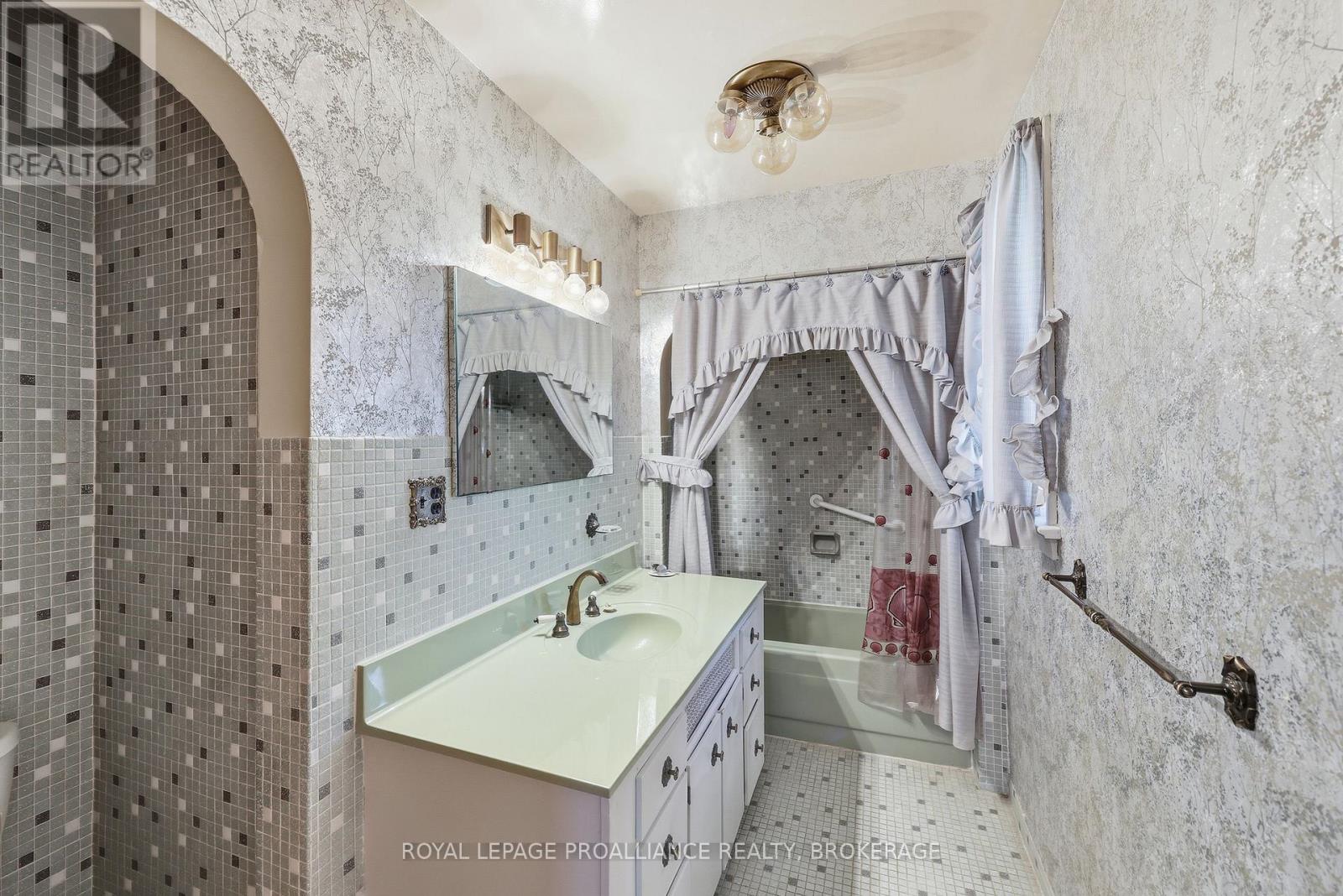 4756 BATH ROAD - 30