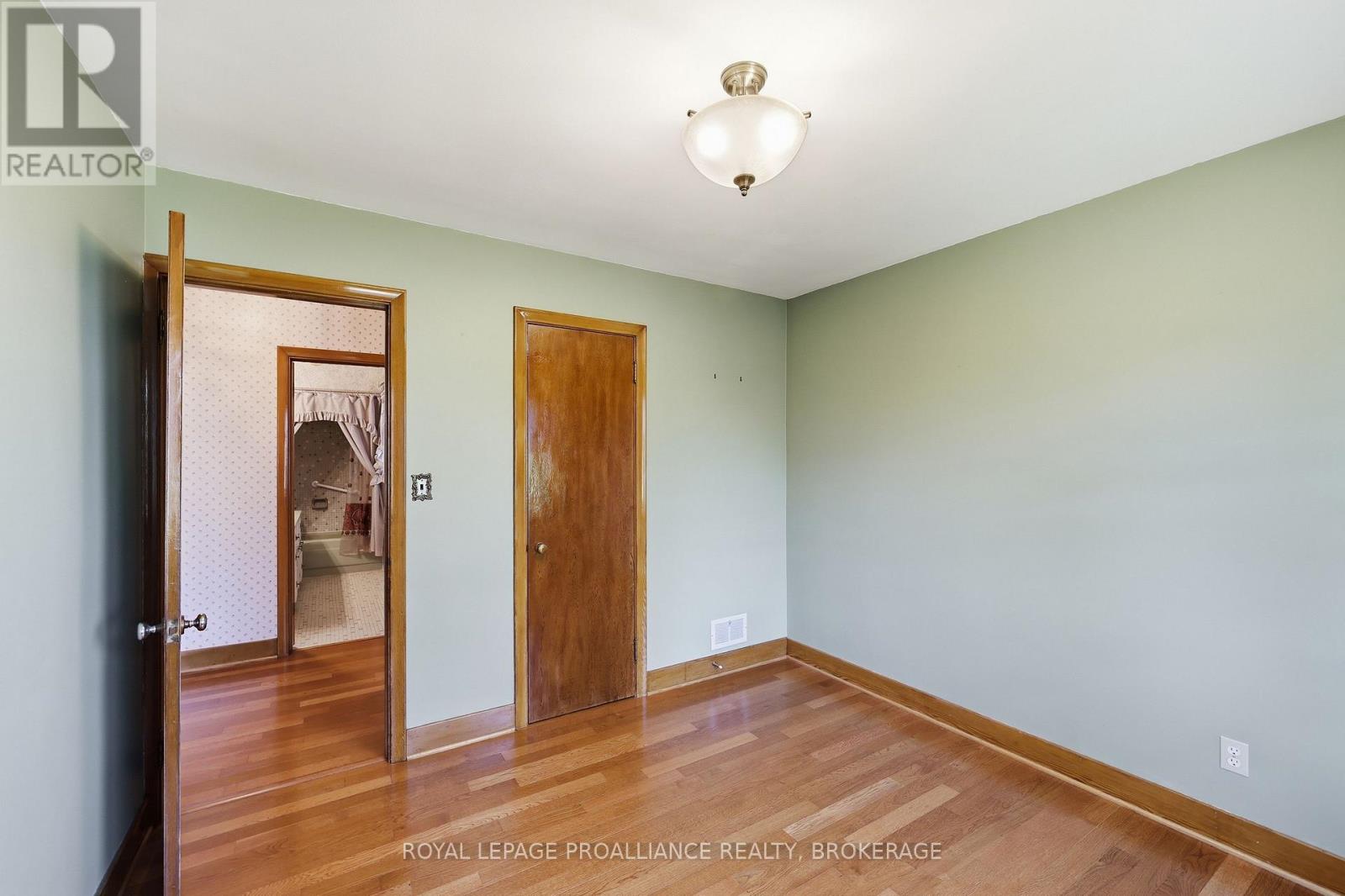 4756 BATH ROAD - 32