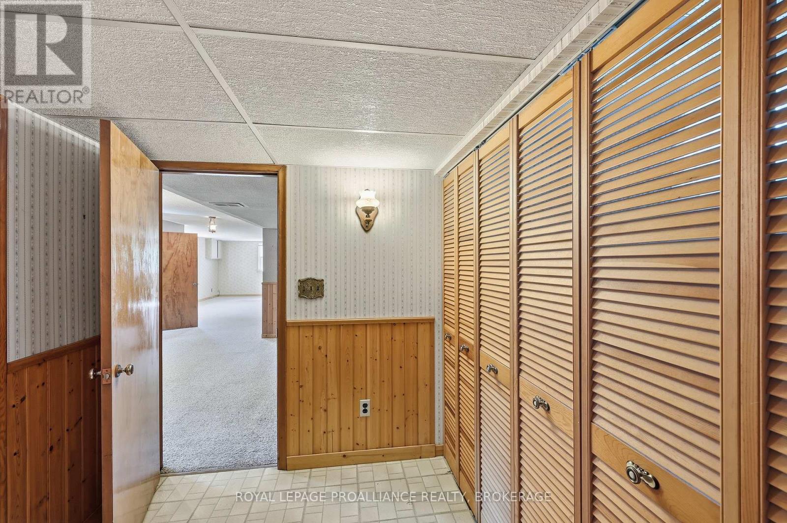 4756 BATH ROAD - 33