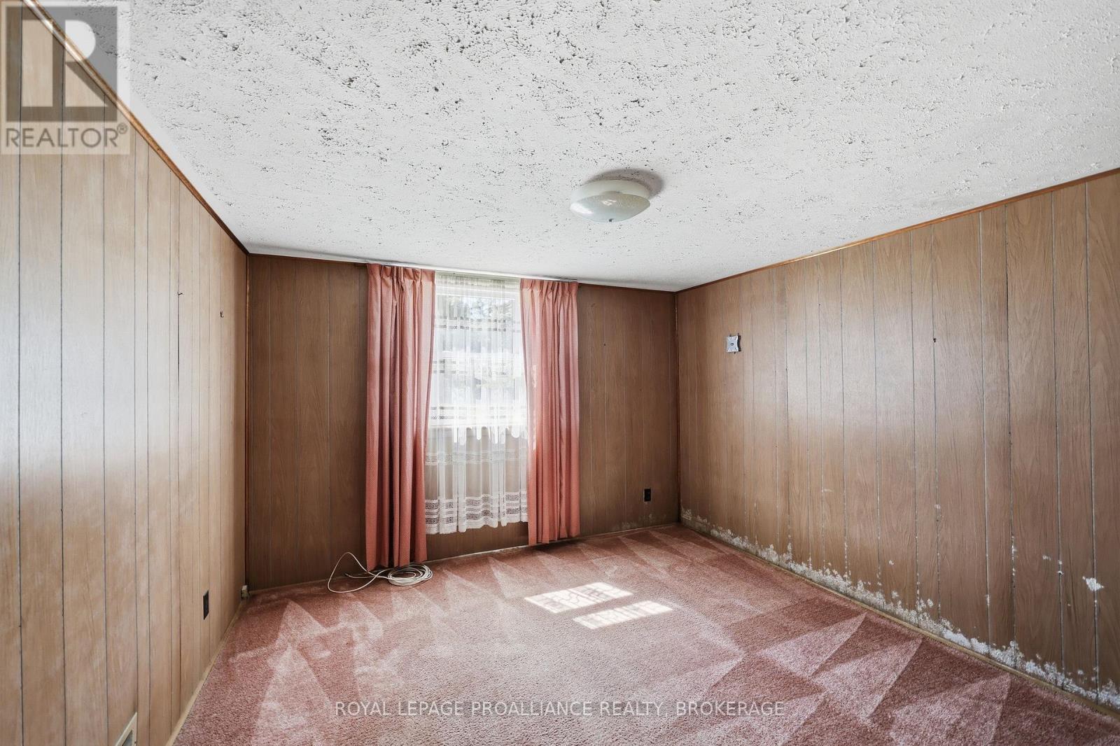 4756 BATH ROAD - 43