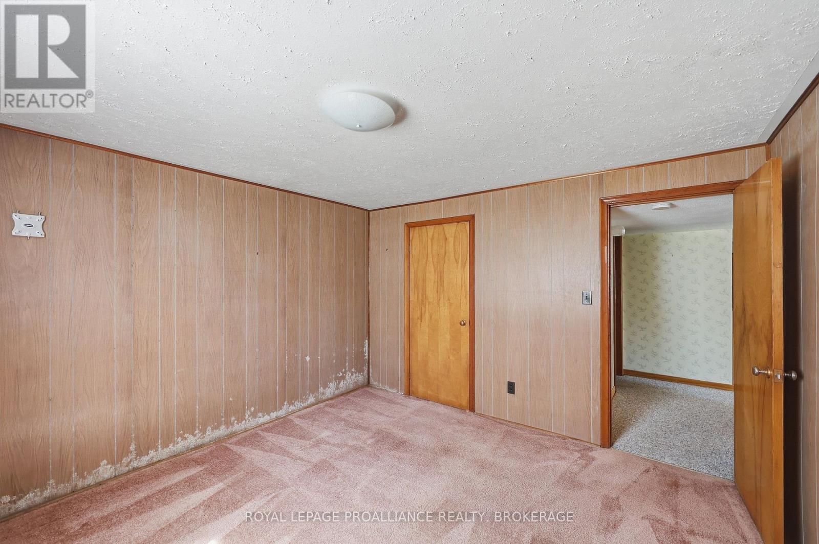 4756 BATH ROAD - 44