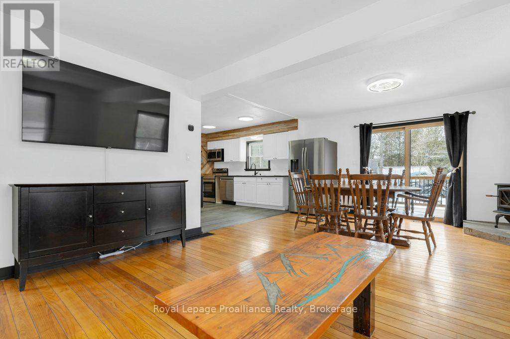 12 COSGROVE LANE - 11