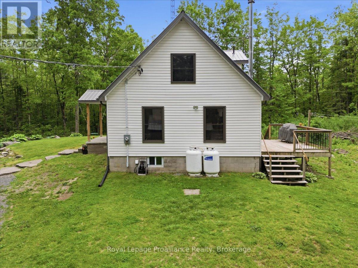12 COSGROVE LANE - 35
