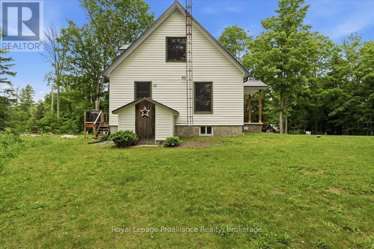 12 COSGROVE LANE - 36