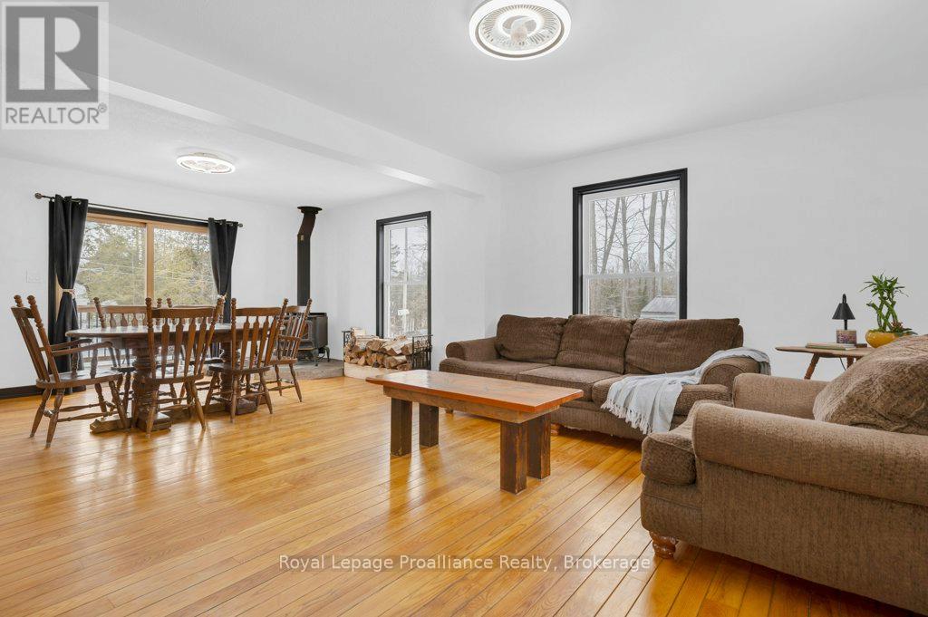 12 COSGROVE LANE - 7