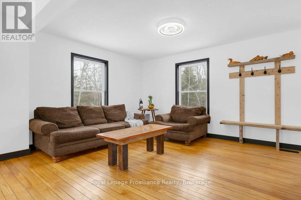 12 COSGROVE LANE - 8