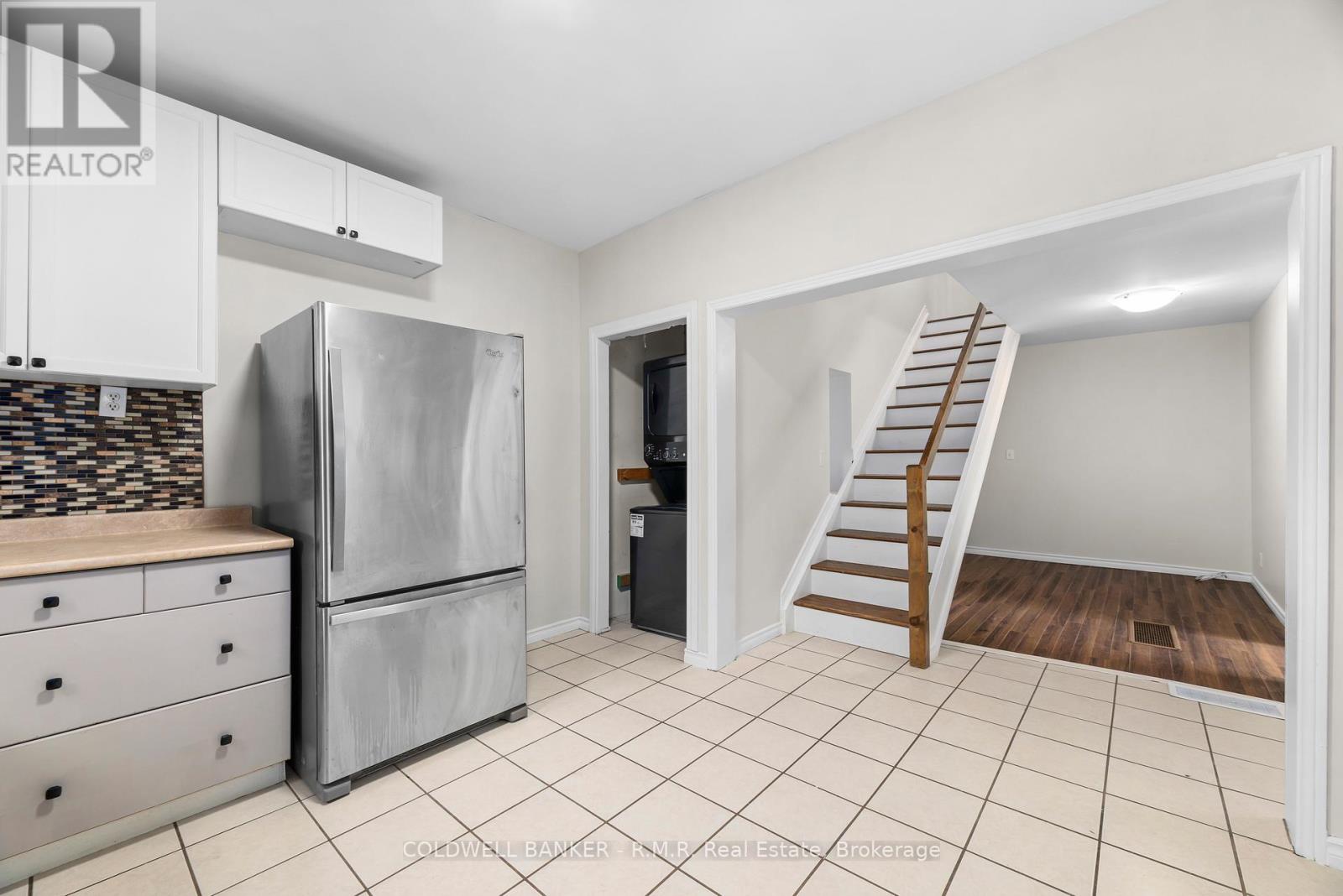 371 JOHN STREET - 3