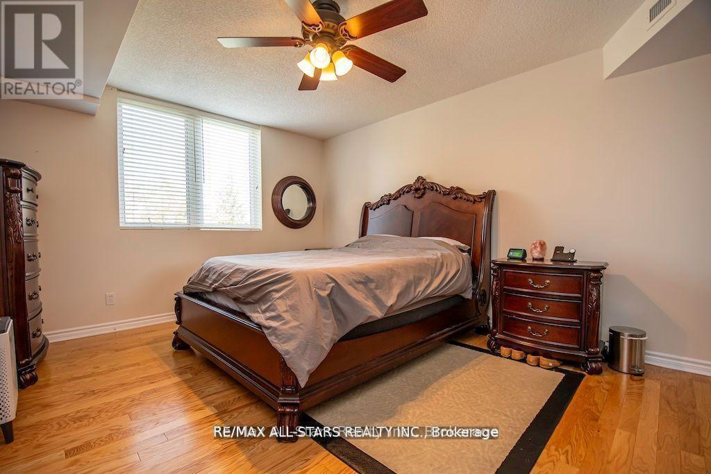 #305 51 RIVERMILL BOULEVARD - 11