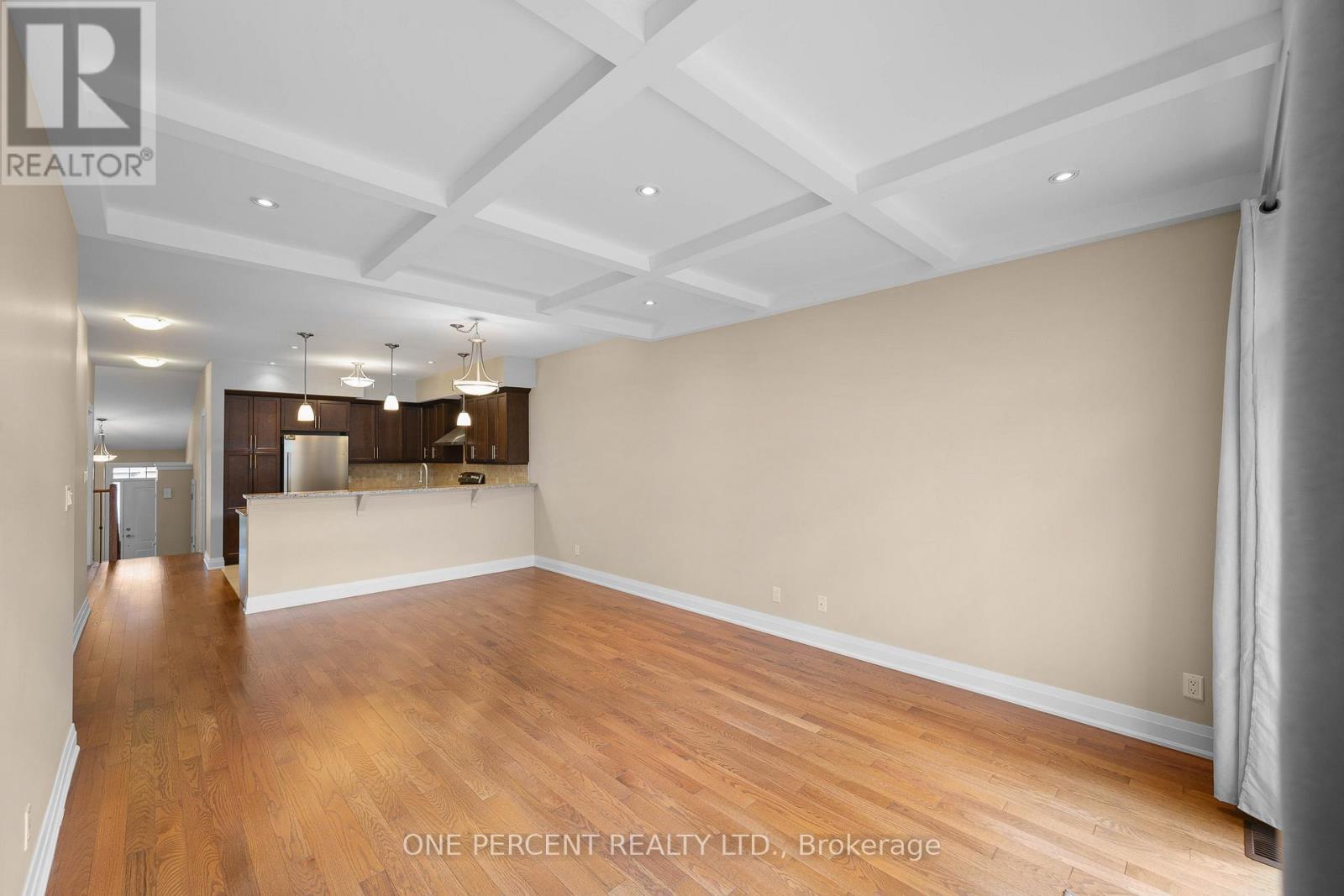 135 ELIZABETH STREET - 19