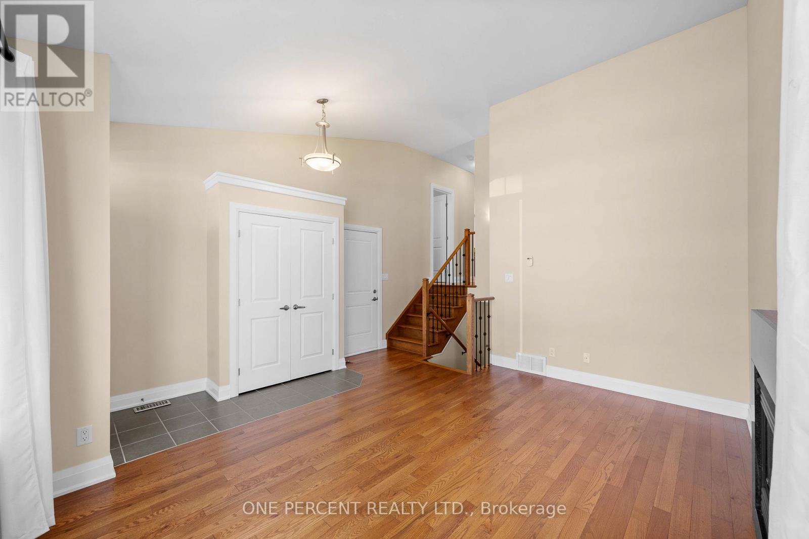 135 ELIZABETH STREET - 8