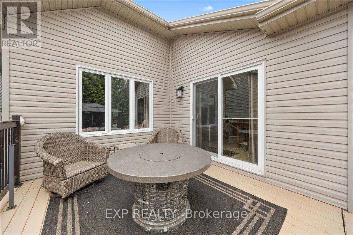 35 HONORE CRESCENT - 41