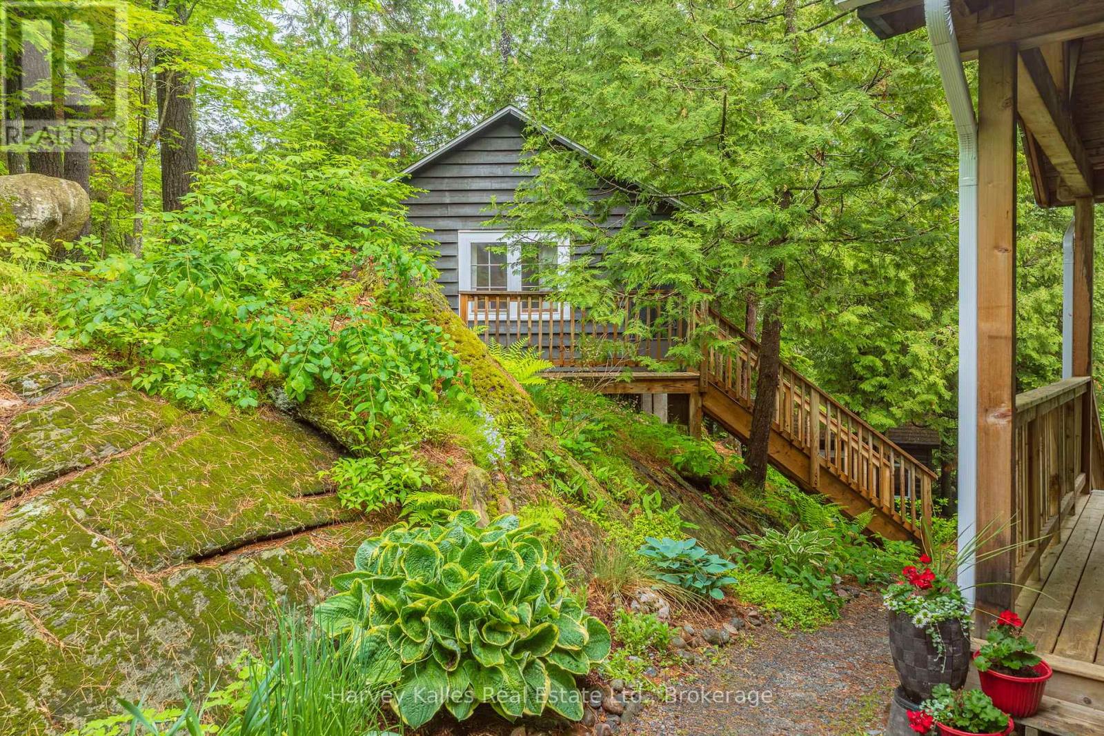 1059 BONA VISTA ROAD - 24