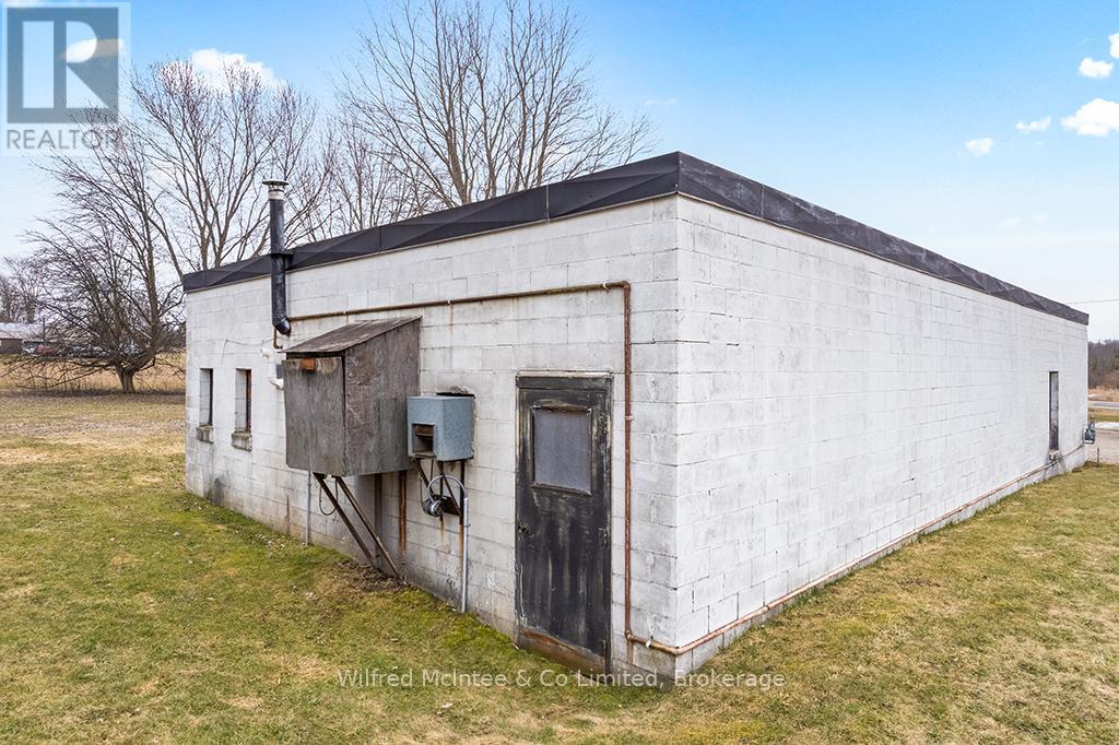 401395 GREY RD 4 - 35