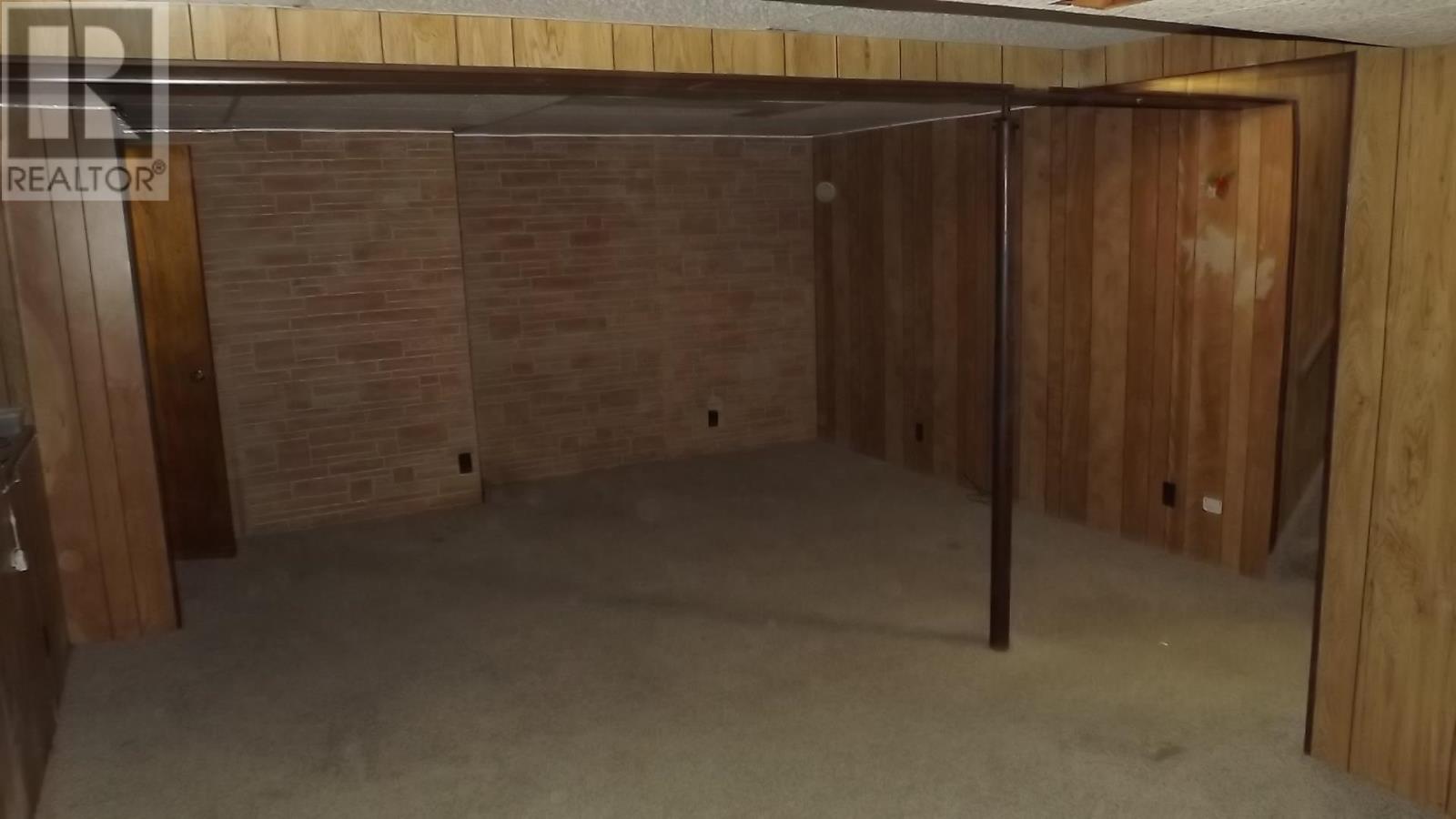 71 Hutchison AVE - 17