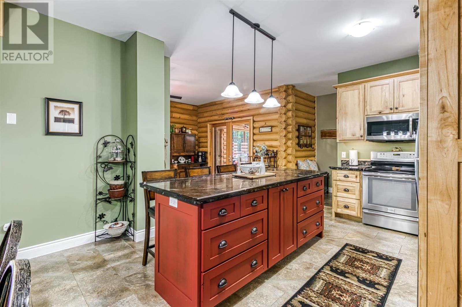6 Quirke LN - 18