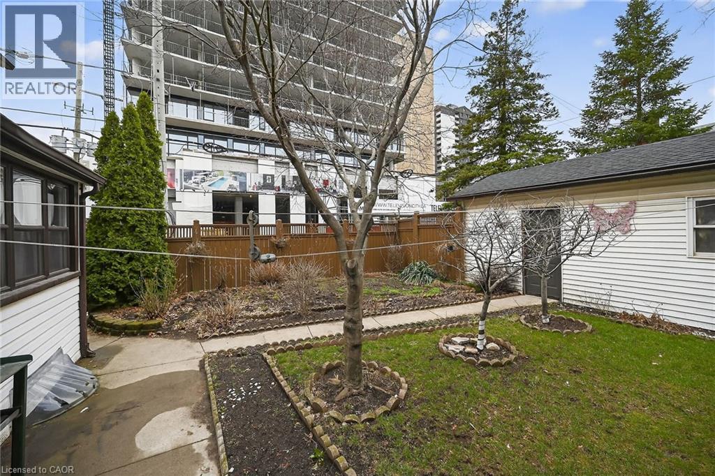 144 HUNTER Street W - 38