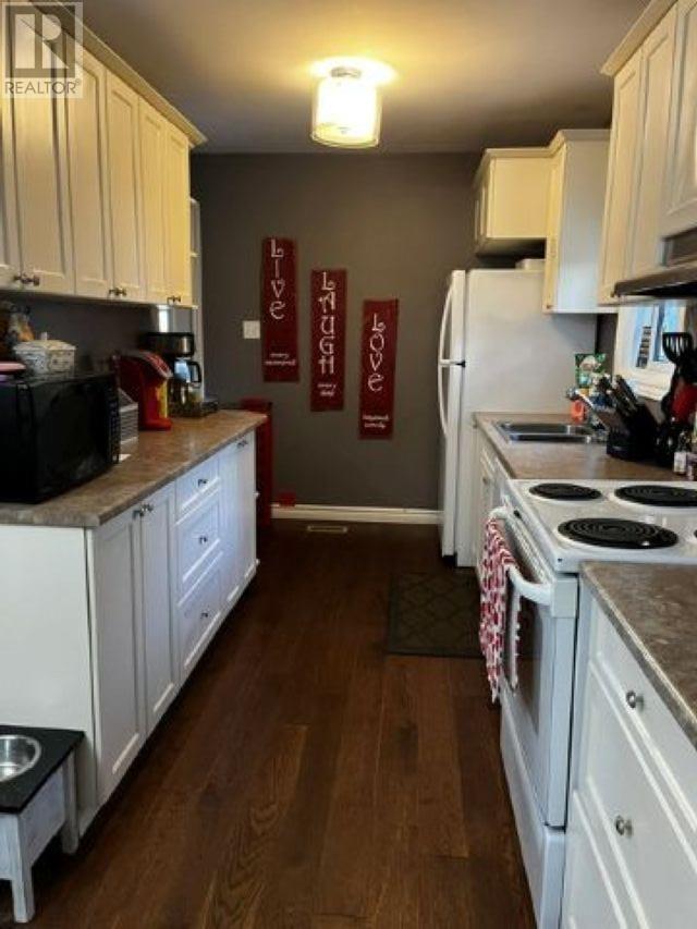 71 Hutchison AVE - 5