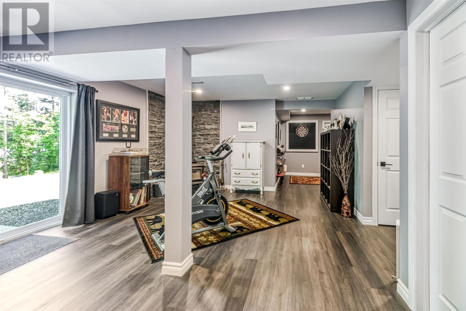 6 Quirke LN - 36