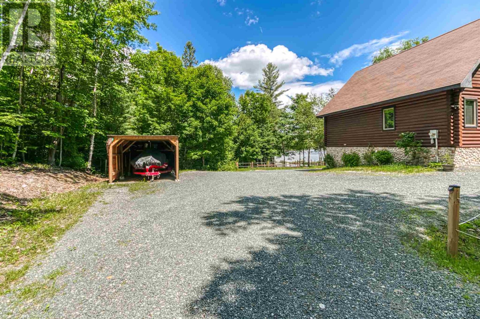 6 Quirke LN - 6