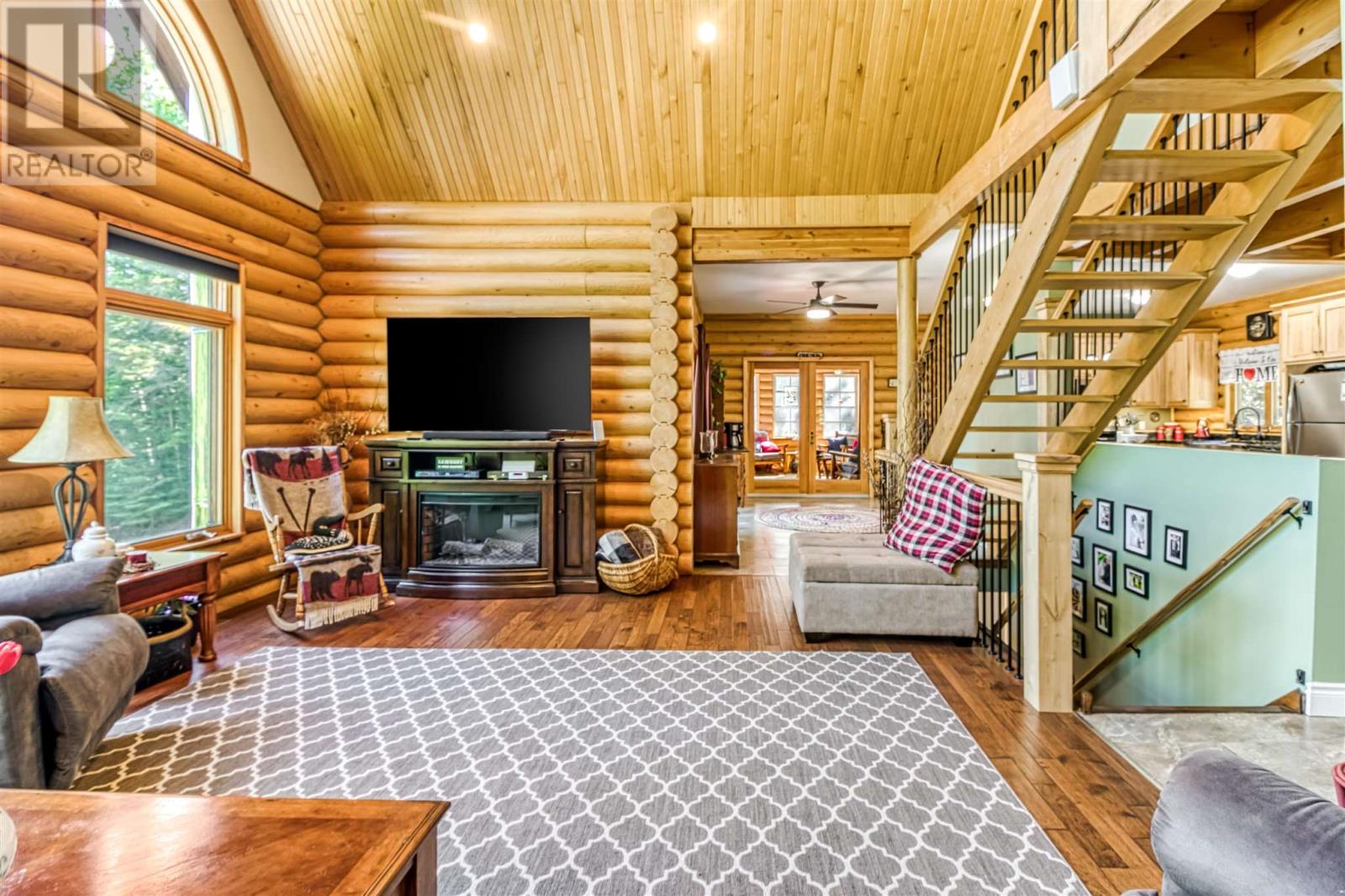 6 Quirke LN - 24