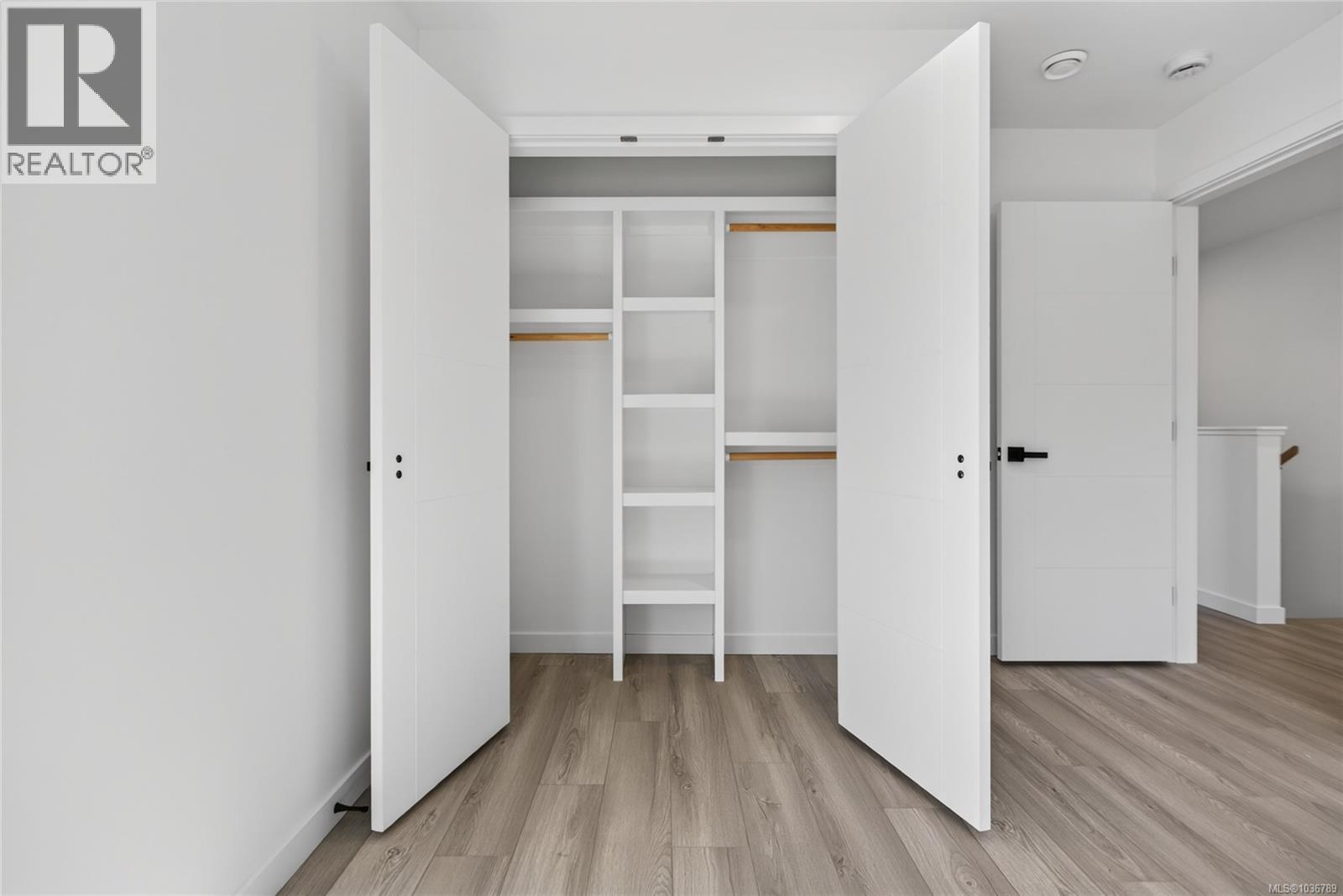 #1 1590 Piercy Ave - 24