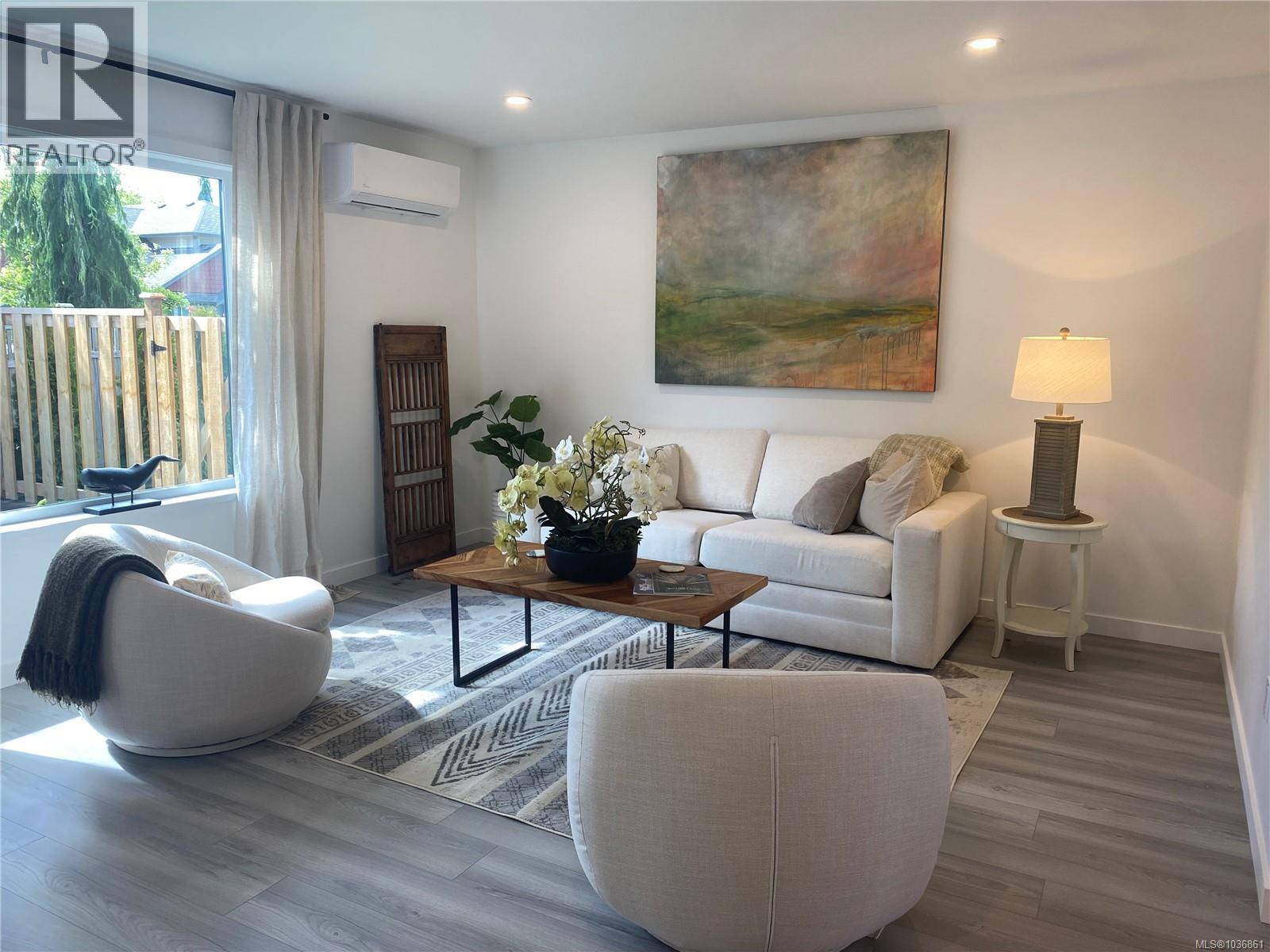 #3 1590 Piercy Ave - 10