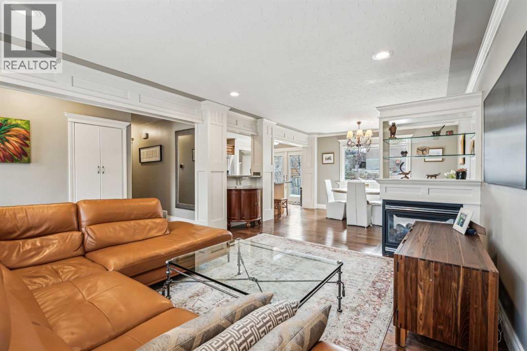 315 45 Avenue SW - photo 5